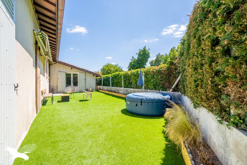 Vente Maison LA BREDE - 7 pièces -145 m² - (33650)