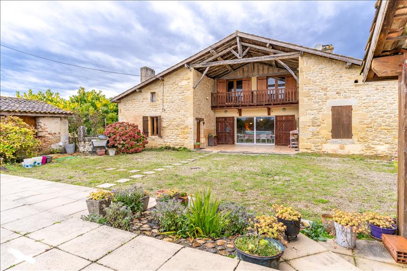 Vente Maison MEILHAN SUR GARONNE - 9 pièces -260 m² - (47180)