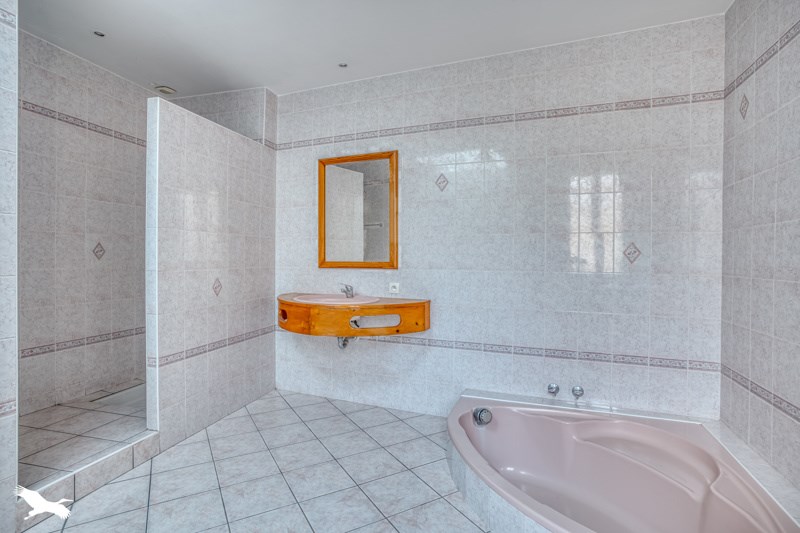 Vente Maison STE BAZEILLE - 8 pièces -213 m² - (47180)