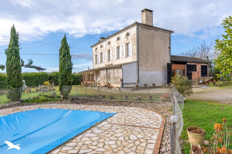 Vente Maison MEILHAN SUR GARONNE - 6 pièces -228 m² - (47180)