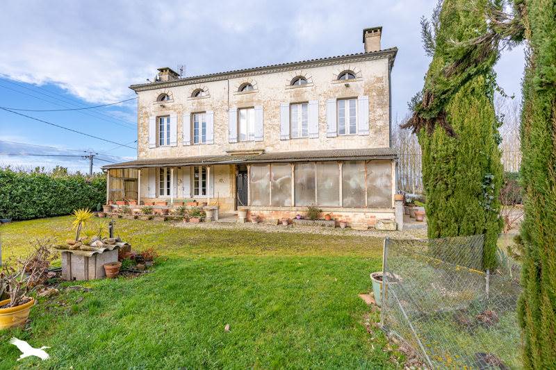 Vente Maison MEILHAN SUR GARONNE - 6 pièces -228 m² - (47180)