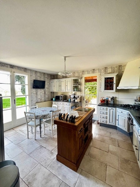 Vente Maison STE BAZEILLE - 7 pièces -252 m² - (47180)