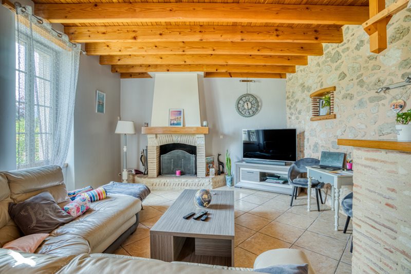 Vente Maison STE BAZEILLE - 8 pièces -310 m² - (47180)