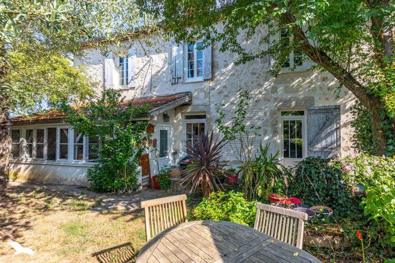 Vente Maison STE BAZEILLE - 6 pièces -147 m² - (47180)