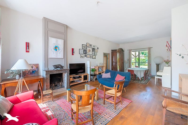 Vente Maison LEOGNAN - 8 pièces -187 m² - (33850)