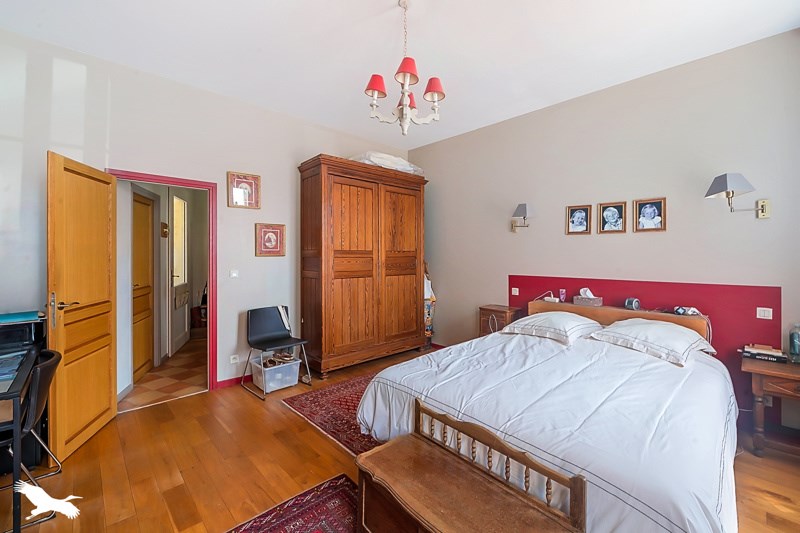 Vente Maison LEOGNAN - 8 pièces -187 m² - (33850)