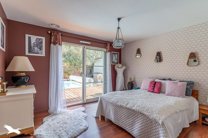 Vente Maison LEOGNAN - 6 pièces -222 m² - (33850)