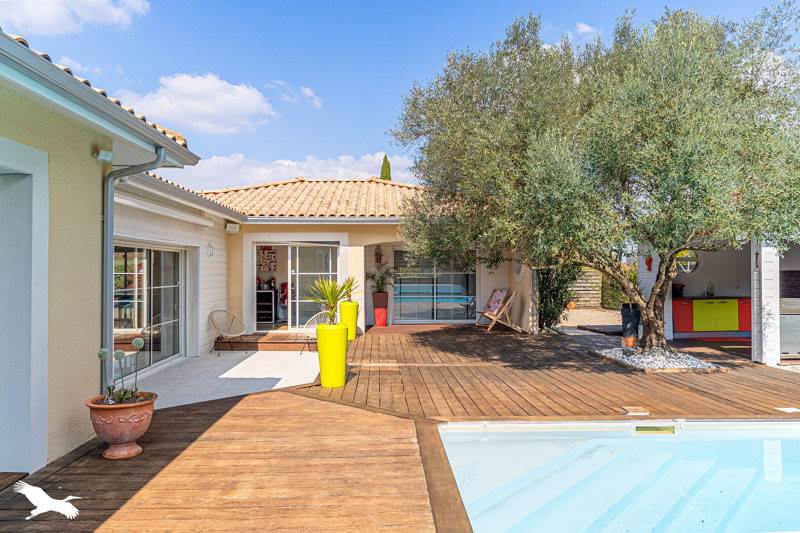 Vente Maison LEOGNAN - 6 pièces -222 m² - (33850)