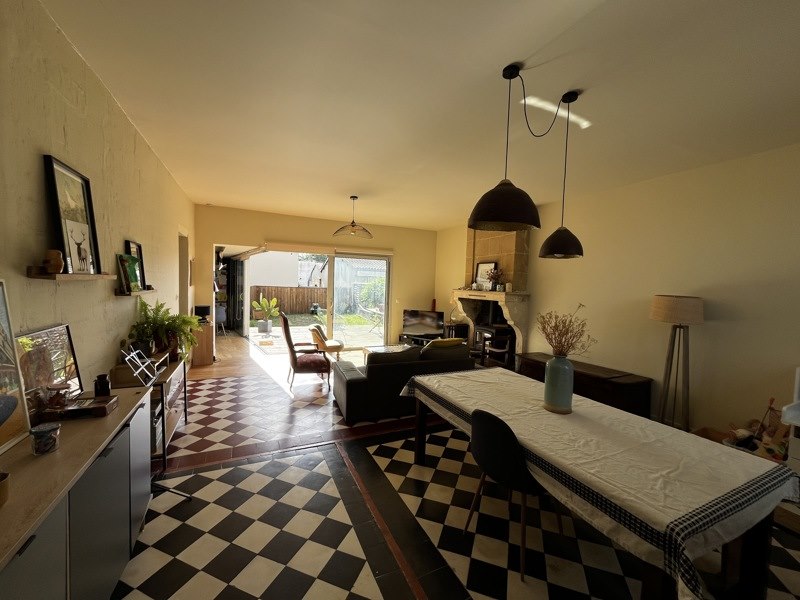 Vente Maison LEOGNAN - 6 pièces -155 m² - (33850)