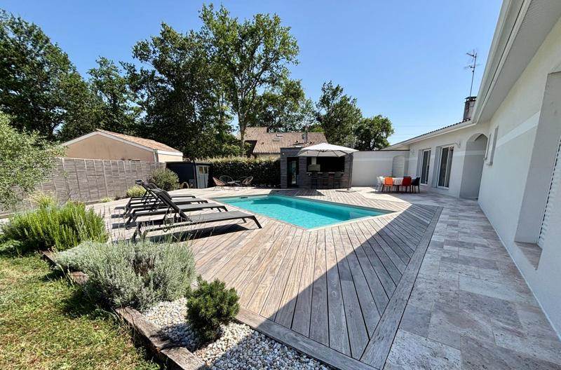 Vente Maison LEOGNAN - 7 pièces -174 m² - (33850)