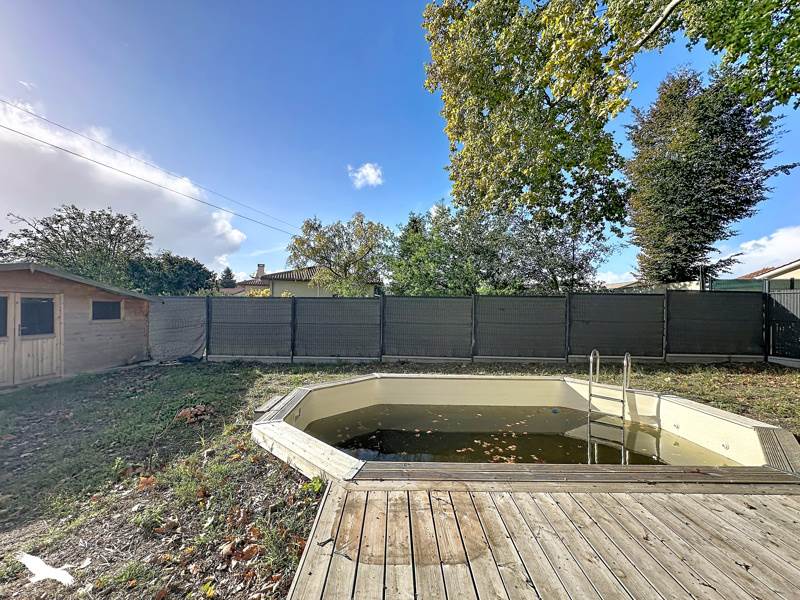 Vente Maison Saint-Médard-d'Eyrans - 5 pièces -126 m² - (33650)