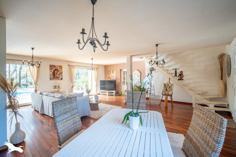 Vente Maison BISCARROSSE - 5 pièces -210 m² - (40600)