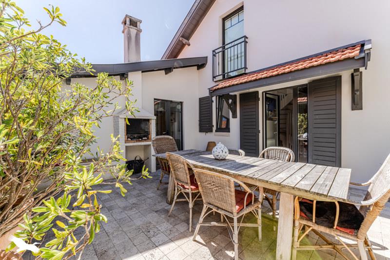Vente Maison Arcachon - 5 pièces -130 m² - (33120)