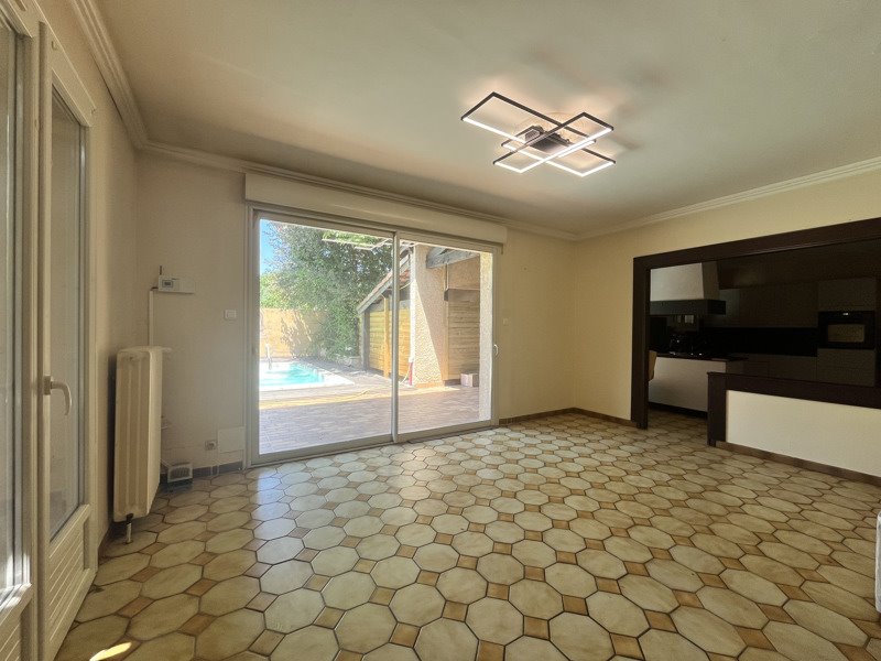 Vente Appartement CASTELGINEST - 5 pièces -139 m² - (31780)