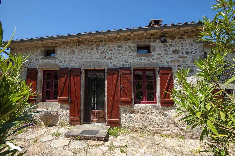 Vente Maison BUSSEROLLES - 4 pièces -205 m² - (24360)