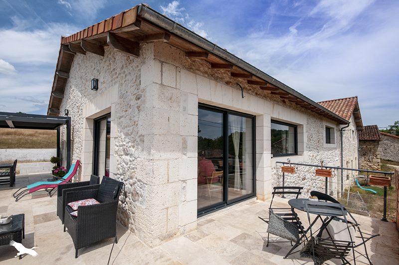 Vente Maison VARAIGNES - 5 pièces -220 m² - (24360)