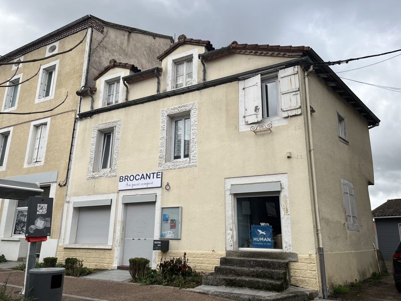 Vente Immeuble PIEGUT PLUVIERS - -  200 m² - (24360)
