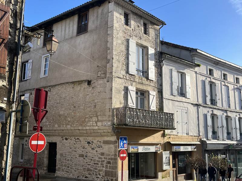 Vente Appartement NONTRON - 2 pièces -48 m² - (24300)