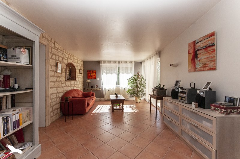 Vente Maison NONTRON - 8 pièces -187 m² - (24300)