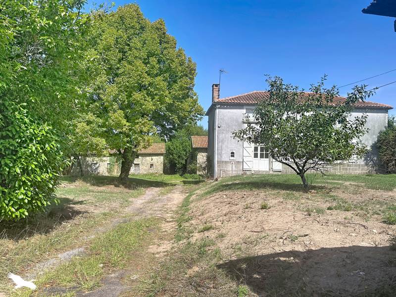Vente Maison Busserolles 24360 3 pièces - 75 m²