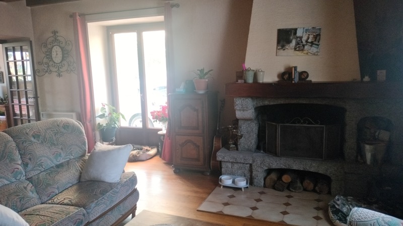 Vente Maison ST SAUD LACOUSSIERE - 7 pièces -126 m² - (24470)