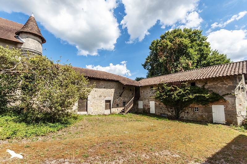 Vente Maison MARVAL - 19 pièces -491 m² - (87440)