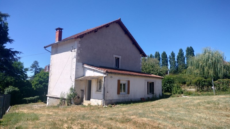 Vente Maison NONTRON - 6 pièces -107 m² - (24300)