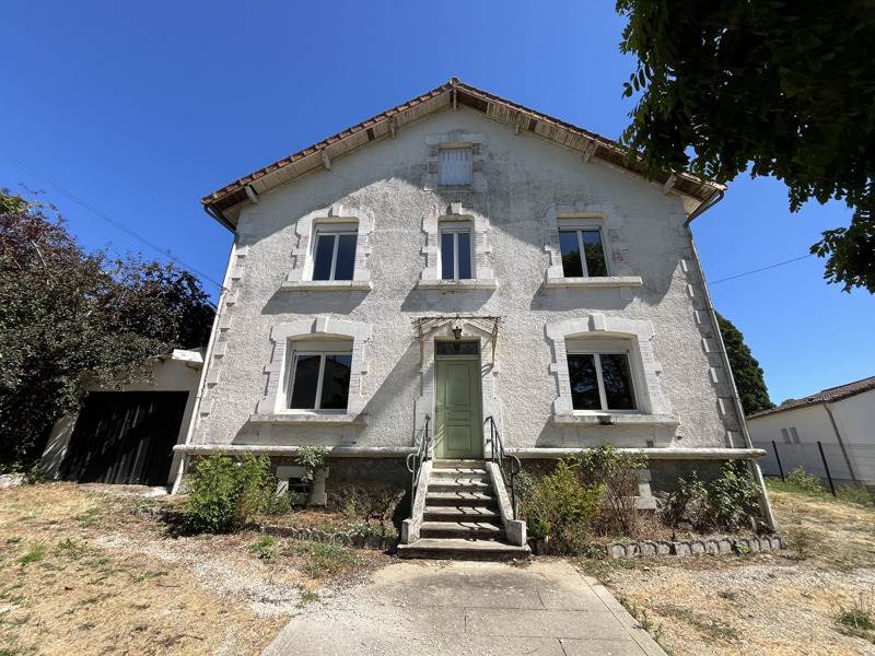 Vente Maison NONTRON - 6 pièces -107 m² - (24300)