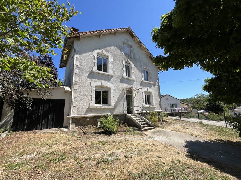 Vente Maison NONTRON - 6 pièces -107 m² - (24300)