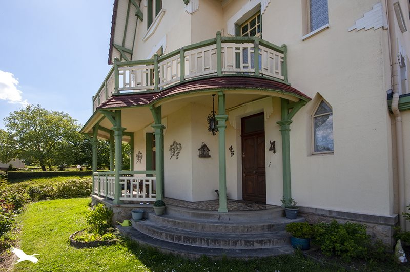 Vente Maison NONTRON - 10 pièces -189 m² - (24300)