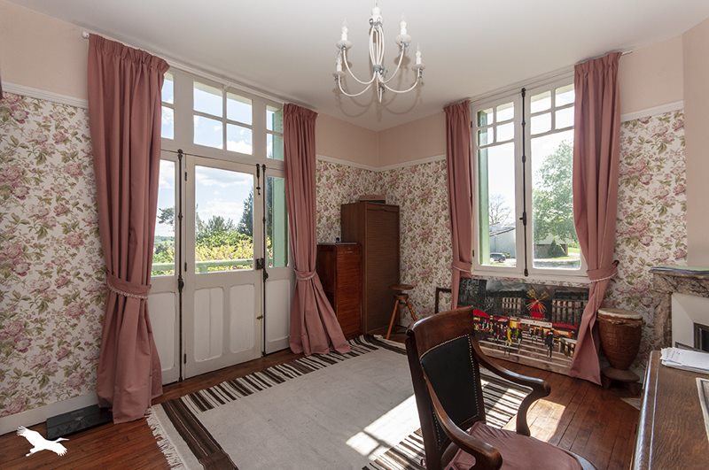 Vente Maison NONTRON - 10 pièces -189 m² - (24300)