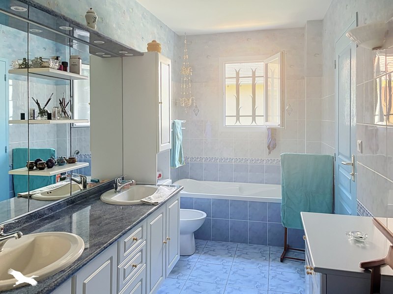Vente Maison ST SAUD LACOUSSIERE - 8 pièces -217 m² - (24470)