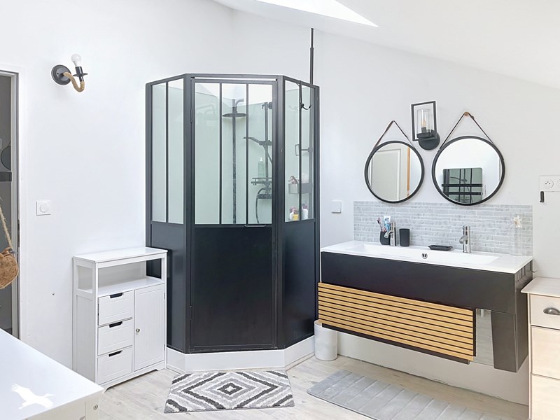 Vente Maison ST SAUD LACOUSSIERE - 9 pièces -202 m² - (24470)
