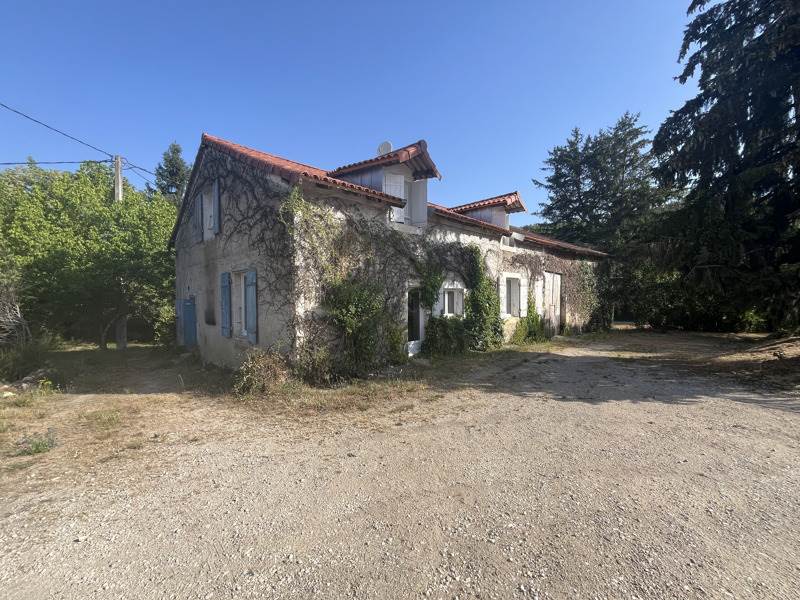 Vente Maison ST MARTIAL DE VALETTE 24300 6 pièces - 157 m²