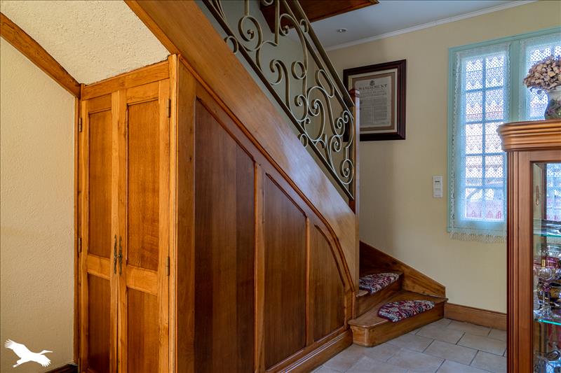 Vente Maison ST BRIS DES BOIS - 7 pièces -228 m² - (17770)