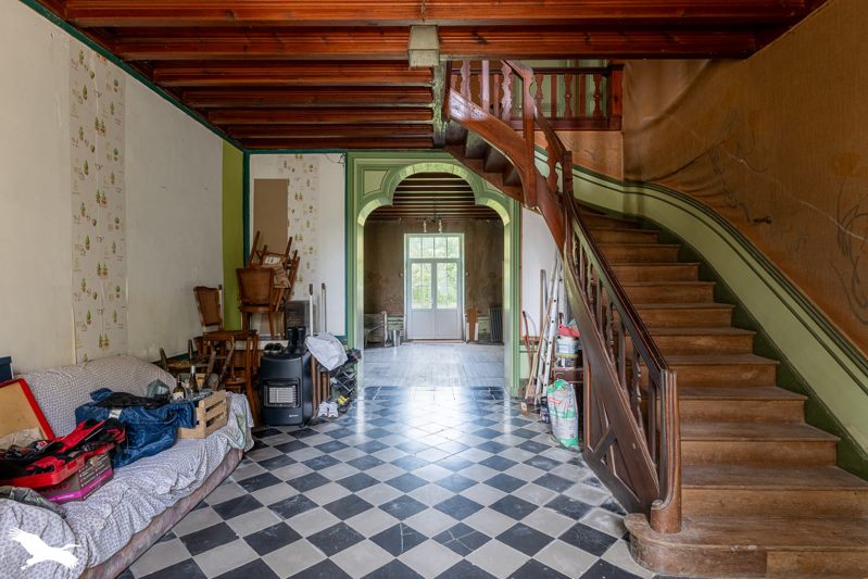 Vente Maison ECOYEUX - 13 pièces -600 m² - (17770)