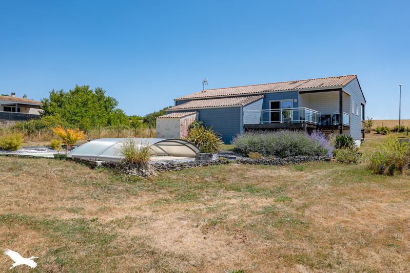 Vente Maison BUSSAC SUR CHARENTE - 6 pièces -151,9 m² - (17100)