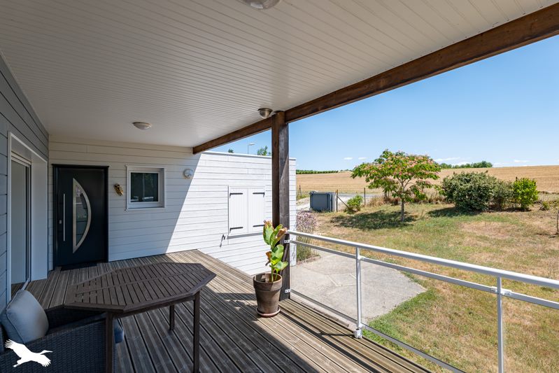 Vente Maison BUSSAC SUR CHARENTE - 6 pièces -151,9 m² - (17100)