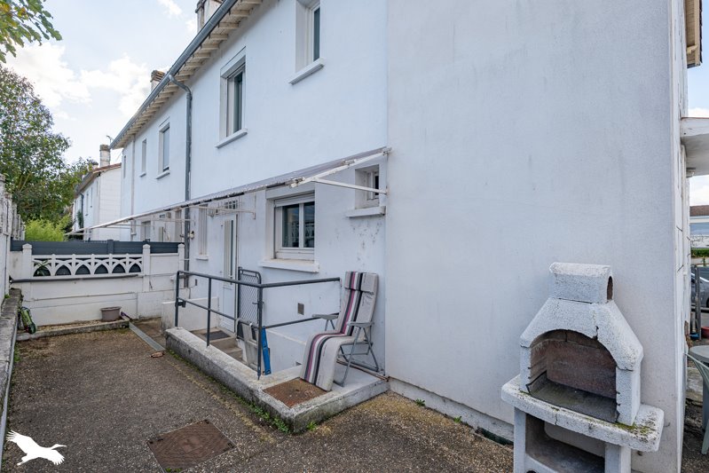 Vente Maison SAINTES - 5 pièces -84 m² - (17100)