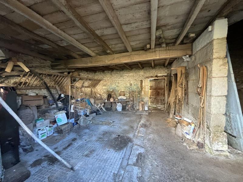 Vente Grange CHANIERS - 3 pièces -292 m² - (17610)