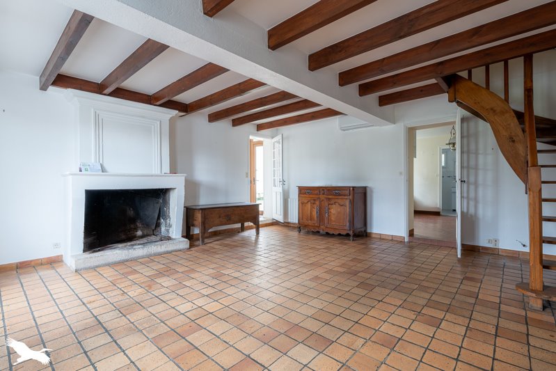 Vente Maison SAINTES - 6 pièces -171 m² - (17100)