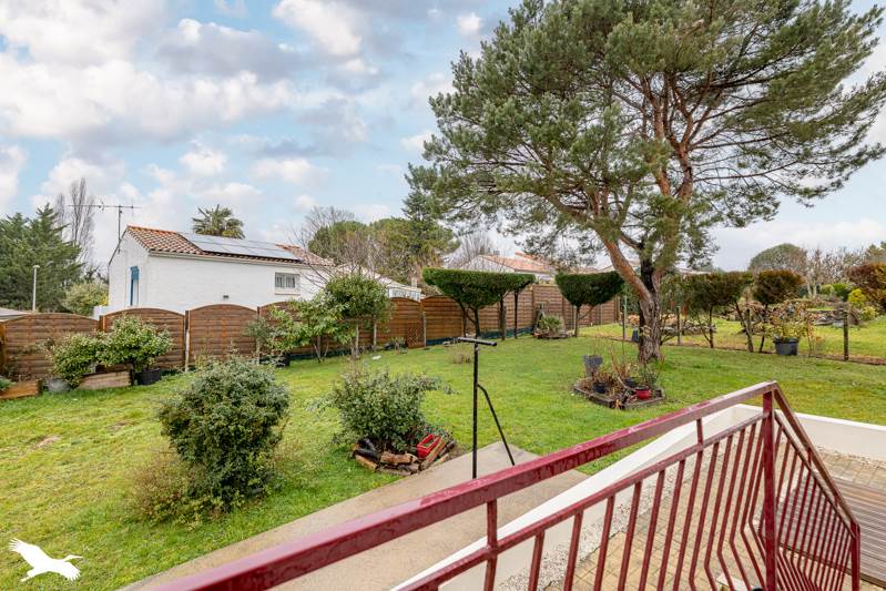 Vente Maison FONTCOUVERTE - 7 pièces -166 m² - (17100)