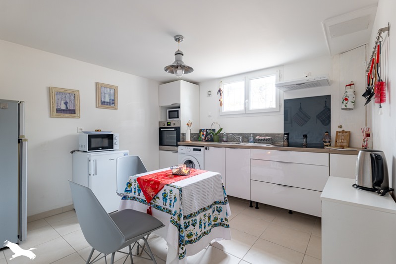 Vente Maison FONTCOUVERTE - 7 pièces -166 m² - (17100)