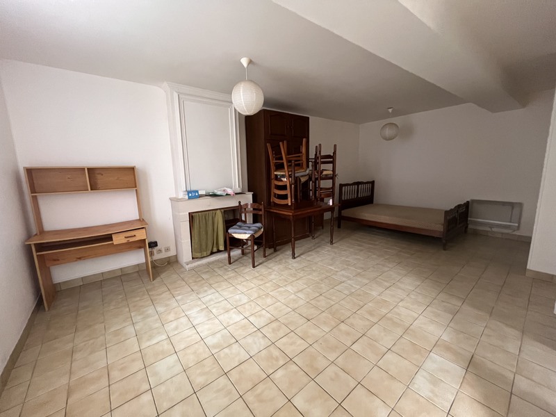 Vente Maison SAINTES - 2 pièces -62 m² - (17100)