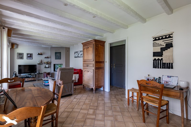 Vente Maison BUSSAC SUR CHARENTE - 6 pièces -102 m² - (17100)