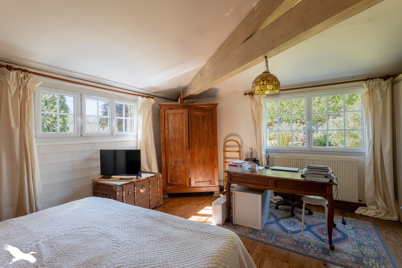 Vente Maison ECOYEUX - 8 pièces -225 m² - (17770)