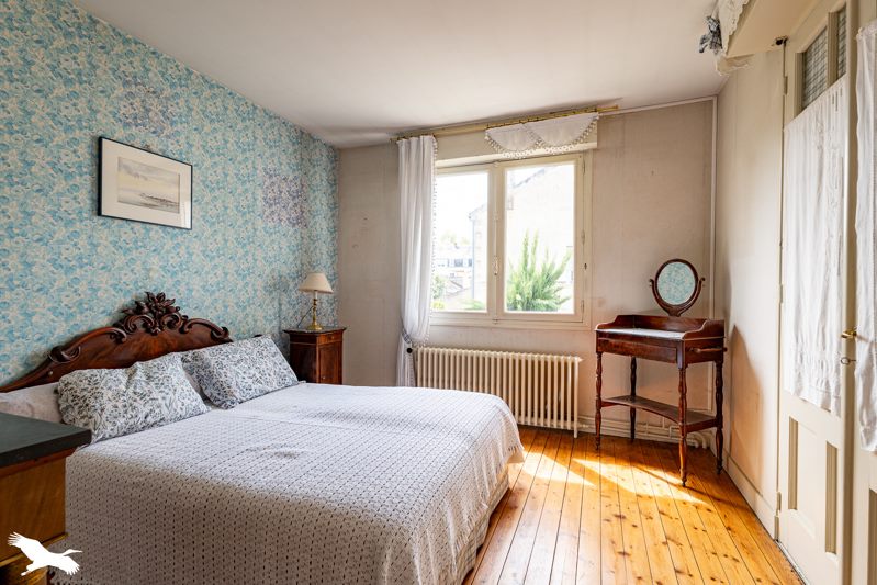 Vente Maison SAINTES - 7 pièces -118 m² - (17100)