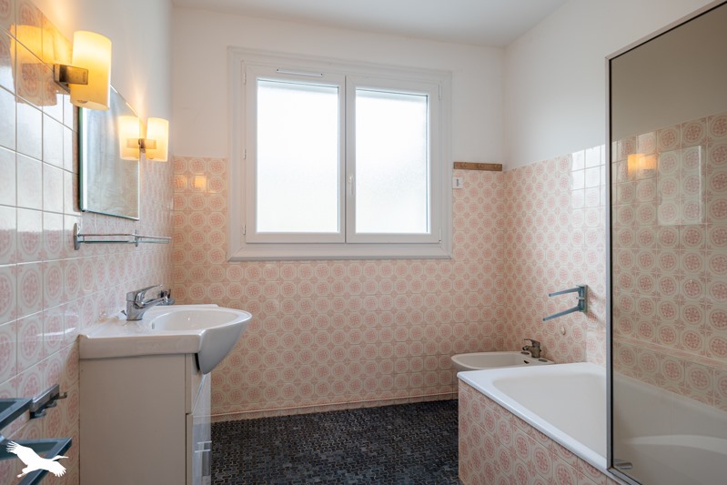 Vente Maison LA CHAPELLE DES POTS - 5 pièces -109 m² - (17100)