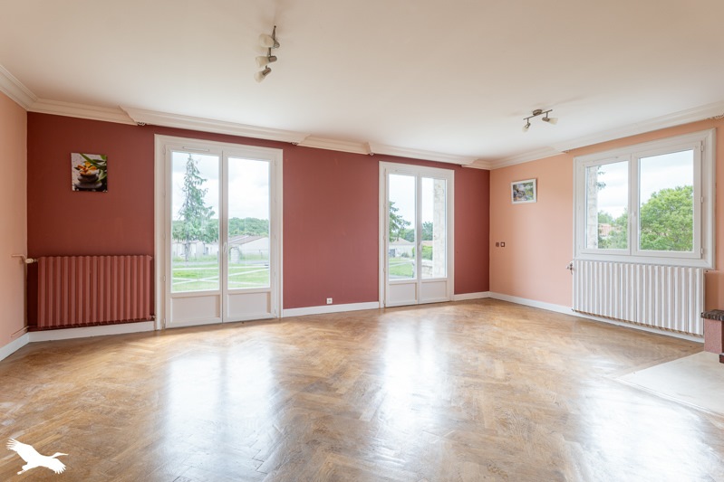 Vente Maison LA CHAPELLE DES POTS - 5 pièces -109 m² - (17100)