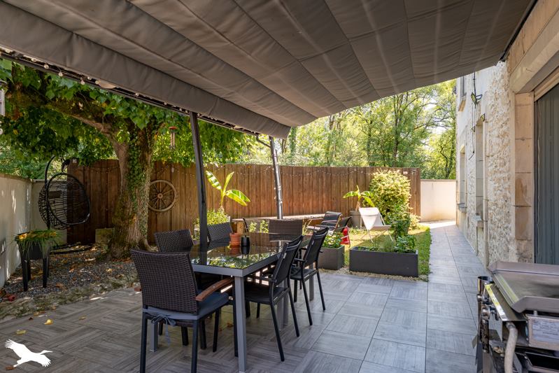 Vente Maison FONTCOUVERTE - 5 pièces -115 m² - (17100)
